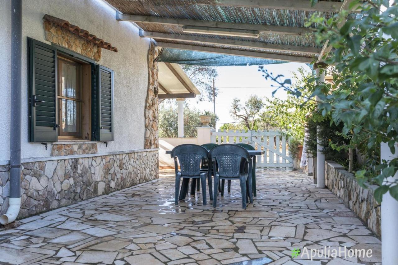 Villetta Camelia, Torre Pali, Con Piscina Екстериор снимка
